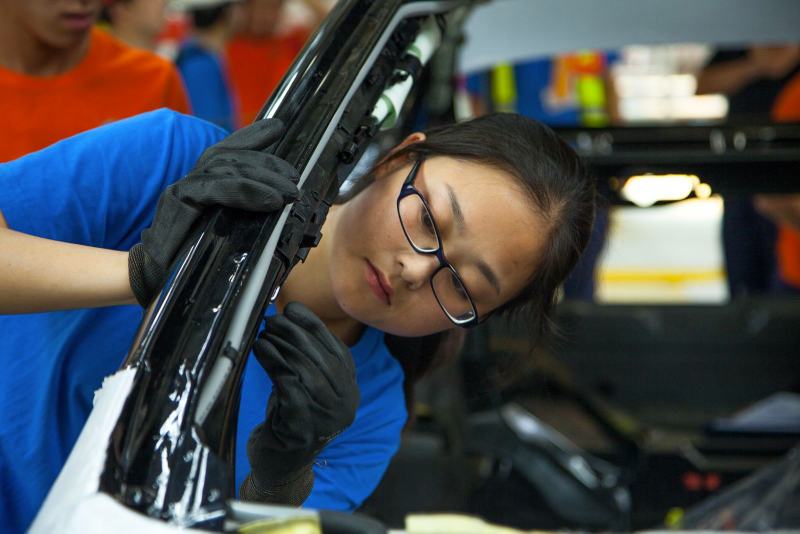 Illustration for article titled VOLVO CAR GROUP STARTS SERIES PRODUCTION OF THE VOLVO S60L AT CHENGDU MANUFACTURING PLANT
